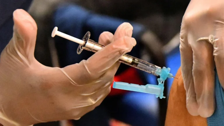 FDA Advisors Recommend XFG Variant for 2026-2027 COVID-19 Vaccine Formulation