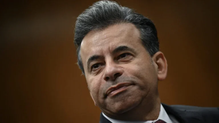 FDA Commissioner Marty Makary Set to Depart Amidst Growing Administrative Turbulence