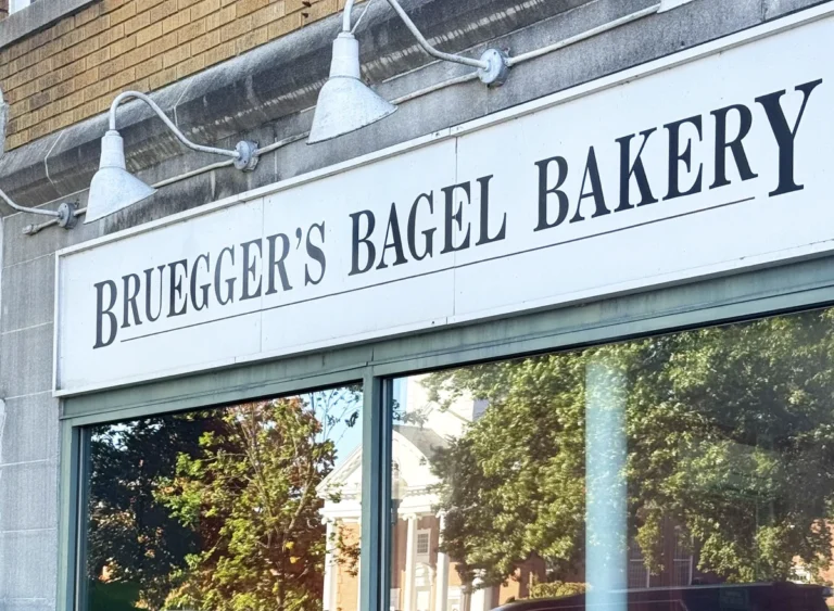 The Great Bagel Debate: Finding Excellence in the Chain Restaurant Landscape