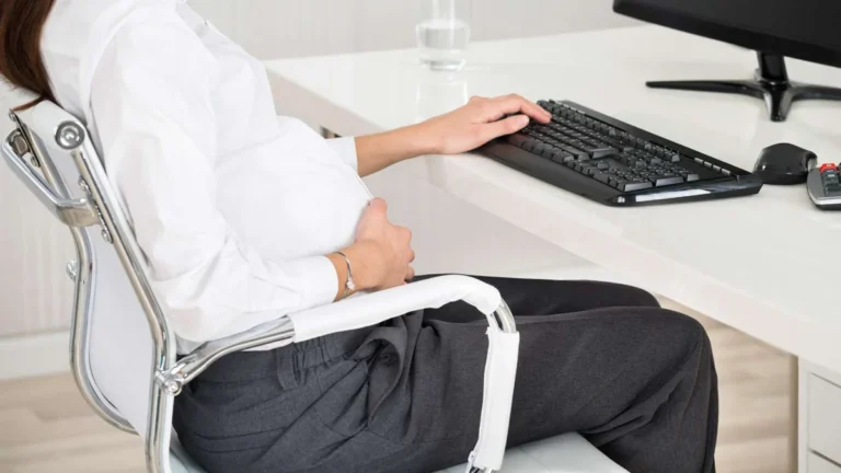 The Sedentary Crisis: New Research Links Prolonged Sitting to Adverse Pregnancy Outcomes
