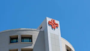 HCA Healthcare Announces Departure of Chief Clinical Officer Dr. Michael Cuffe Amid Strategic Leadership Shift