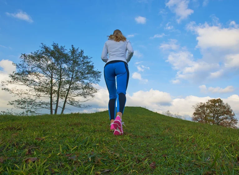 The 60-Second Gauge: Why Your Walking Pace is the Ultimate Vital Sign After 60