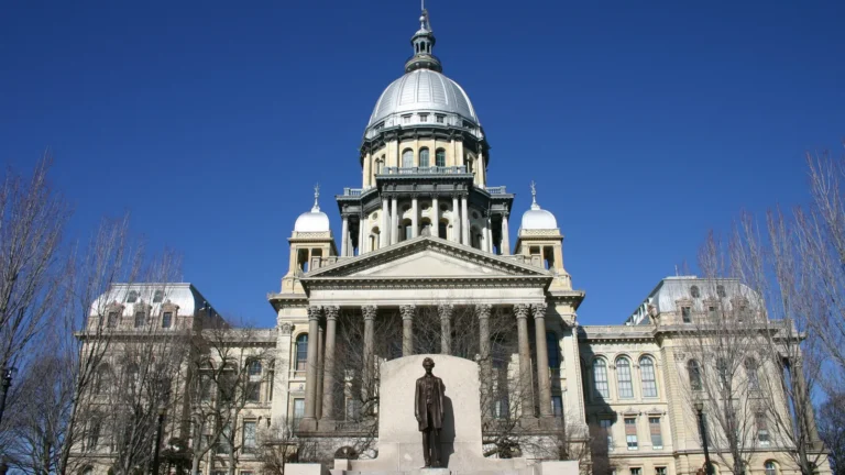 The Battle for Transparency: PBM Lobby Challenges Illinois’ Landmark Pharmacy Reform Law