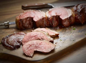 The Culinary Hall of Fame: 5 Restaurant Chains Defined by Their Iconic Signature Dishes