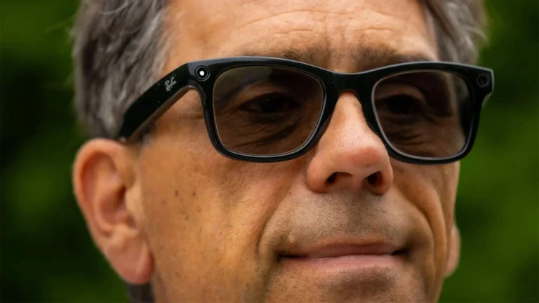 The Frontier of Sight: Evaluating AI Smart Eyewear as a Tool for the Visually Impaired