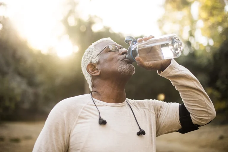 The Hydration Hype: Why the Electrolyte Boom Is Often More Marketing Than Physiology