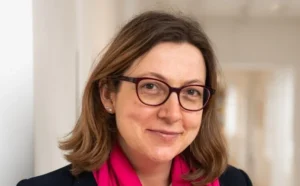 Transparency Crisis: NHS Data Guardian Challenges Palantir Access to Patient Records