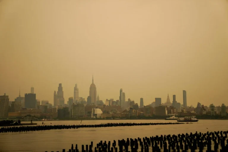 A Continent Choked: The Unprecedented Reach of North American Wildfire Smoke
