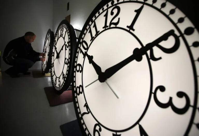 The Eternal Clock: Is America Finally Ready to Abolish the Time Shift?