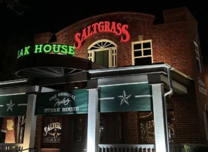 The Golden Standard: 5 Restaurant Chains Serving the Best Chicken-Fried Steak