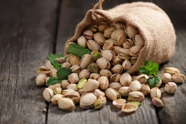 The Metabolic Pivot: How 11 Whole-Food Snacks Are Rewriting the Rules of Blood Sugar Management