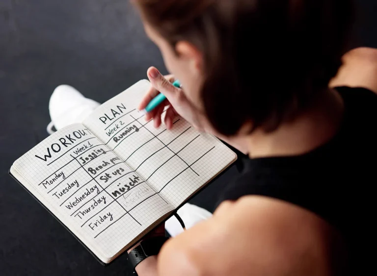 The Silent Decline: Why Your Grip Strength Matters After 65—And How to Reclaim It in 8 Minutes a Day