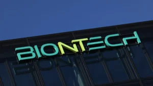 BioNTech’s Strategic Pivot: A New Era Under Guido Oelkers as Founders Depart
