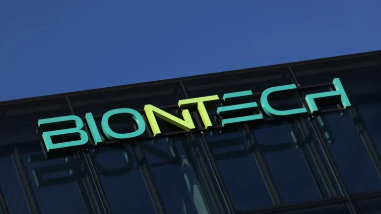 BioNTech’s Strategic Pivot: A New Era Under Guido Oelkers as Founders Depart
