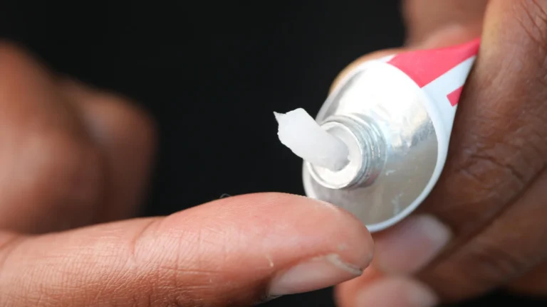 Clearing the Path to Recovery: How ‘Zombie Cell’ Therapy Could Revolutionize Aging Skin Repair