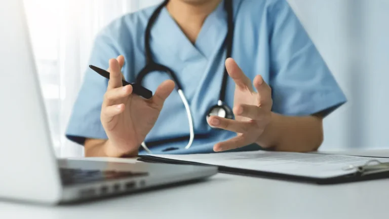 Healthcare Hiring Slows: Analyzing the Cooling Labor Market Amid Economic Headwinds