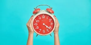 Mastering the Circadian Rhythm: A Comprehensive Guide to Sleep Stabilization in Bipolar Disorder