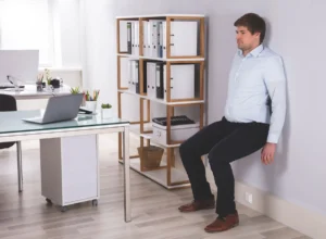 Regaining Mobility: The 10-Minute Wall Routine to Rebuild Knee Strength After 60