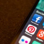 The Digital Paradox: Navigating the Complex Intersection of Social Media and Mental Health
