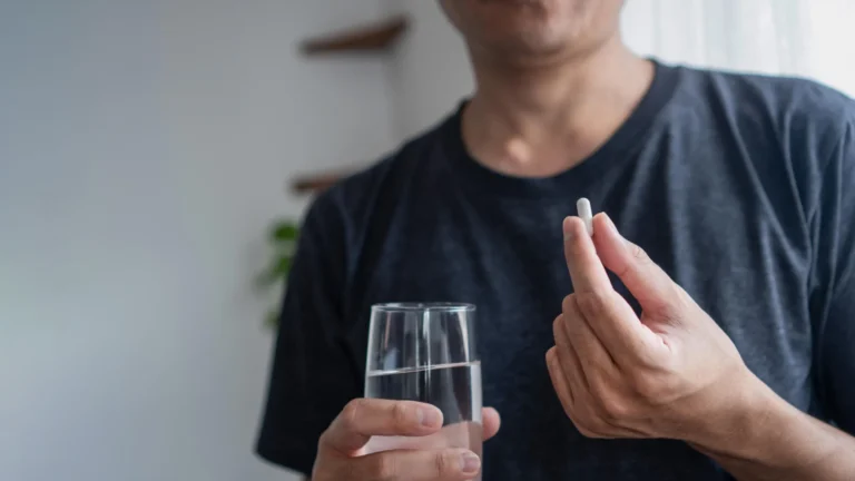The Double-Edged Sword: New Research Links Amino Acid Tyrosine to Longevity Risks in Men