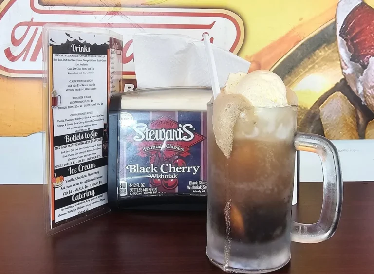 The Last Stand: Rediscovering the Golden Age of the American Root Beer Stand