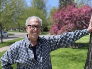 The Mind as Architect: Dr. Howard Schubiner on Neuroplasticity, Chronic Pain, and the Future of Mental Health