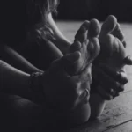 The Silent Release: Why the Yoga Mat Has Become Our Last Sanctuary for Emotional Catharsis