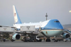 The Silent Switch: Unmasking the Secret Security Operation Behind a Presidential Departure