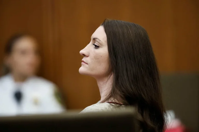 The Trial of Lindsay Clancy: A Nation Confronts the Crisis of Postpartum Psychosis