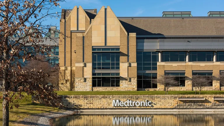Medtronic Surges: Cardiovascular Dominance and PFA Success Drive Double-Digit Q1 Growth