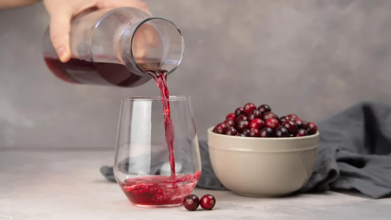 Beyond the Holiday Table: Could Cranberry Juice Be the Future of Oral Hygiene?