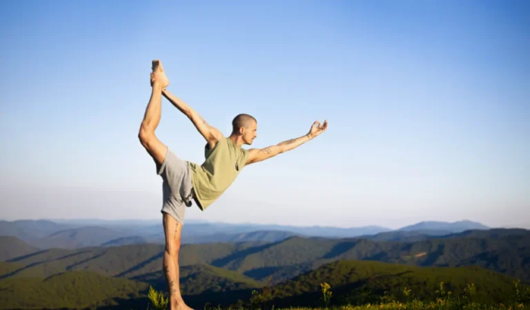 The Architecture of Stillness: Mastering the Duality of Abhyasa and Vairagya in Yoga Philosophy